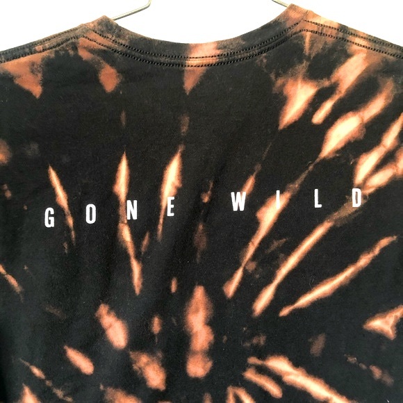 Liza Koshy Tie Dye Introvert Gone Wild Tee Discontinued Merch Size Small - Picture 5 of 7